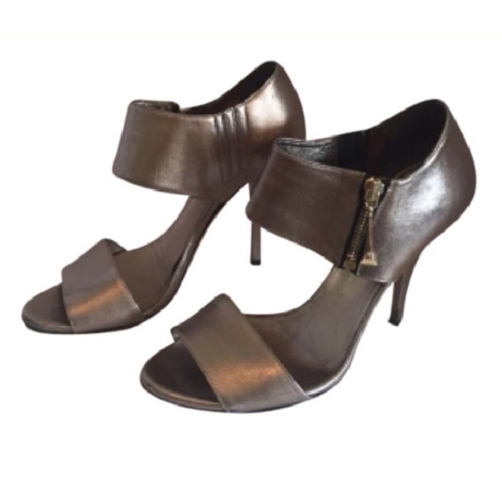 Gucci Champagne Metallic Ankle Strap Heels - HP